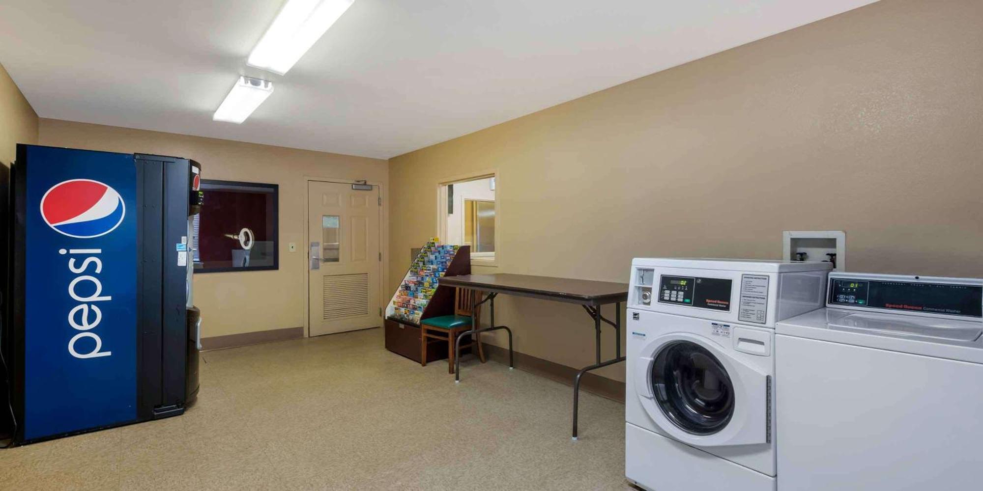 Extended Stay America Suites - Orlando - Orlando Theme Parks - Vineland Rd Екстериор снимка